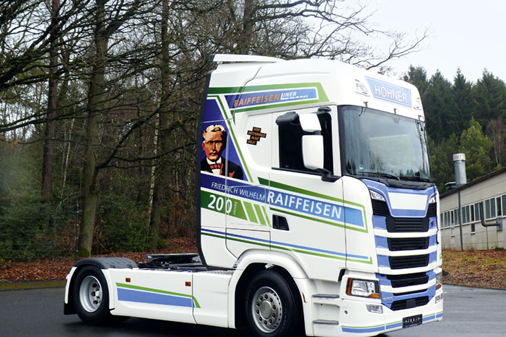 LKW_Plane_01_2000x1180